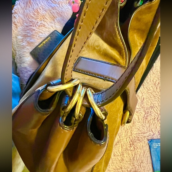MICHAEL KORS MOCHA SUEDE & LEATHER SHOULDER BAG W/ WALLET/ MRSP $458.00 - Picture 5 of 15